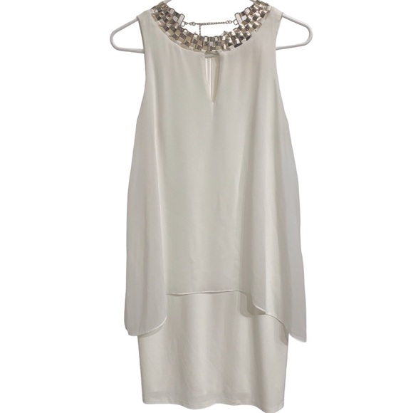 LAUNDRY BY SHELLI SEGAL WHITE HALTER CHIFFON DRESS WITH GOLD CHAIN NECKLINE - Picture 15 of 15